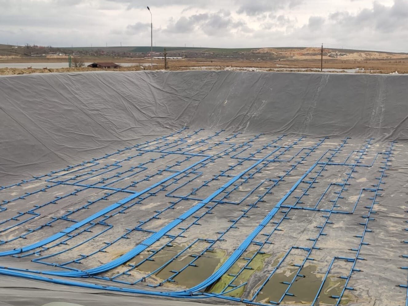 Gate-32-aspect-ratio-4-3